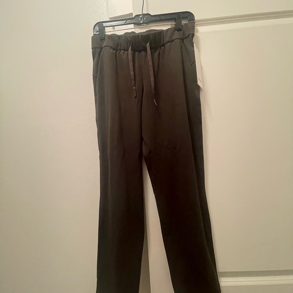 lululemon athletica Pants - Lululemon On the Fly 7/8 Pant size 6 NWT